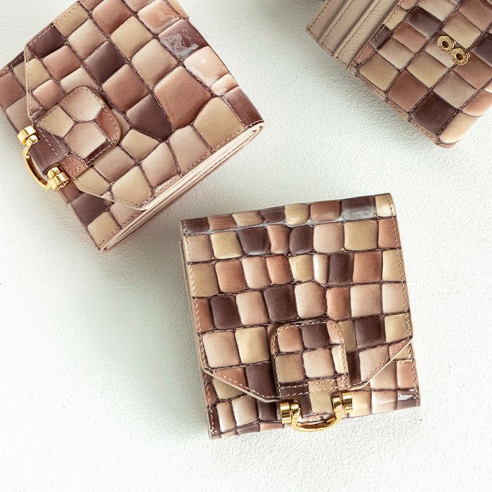 アタオ告知/新作】即完売する人気の二つ折り財布！ロトロに新色