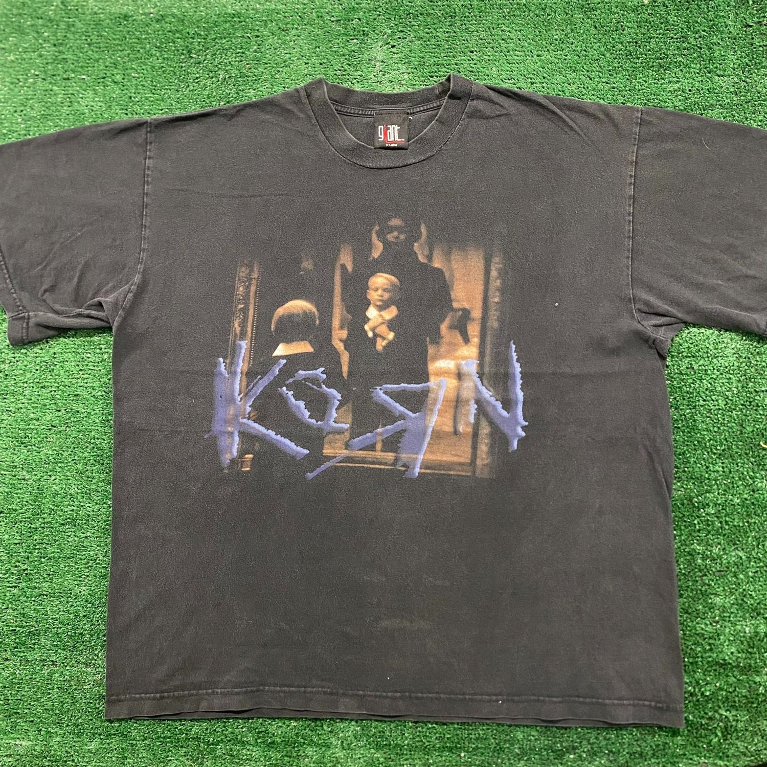 Vintage 90s Korn Life is Peachy Sun Faded Nu Metal Band Tee