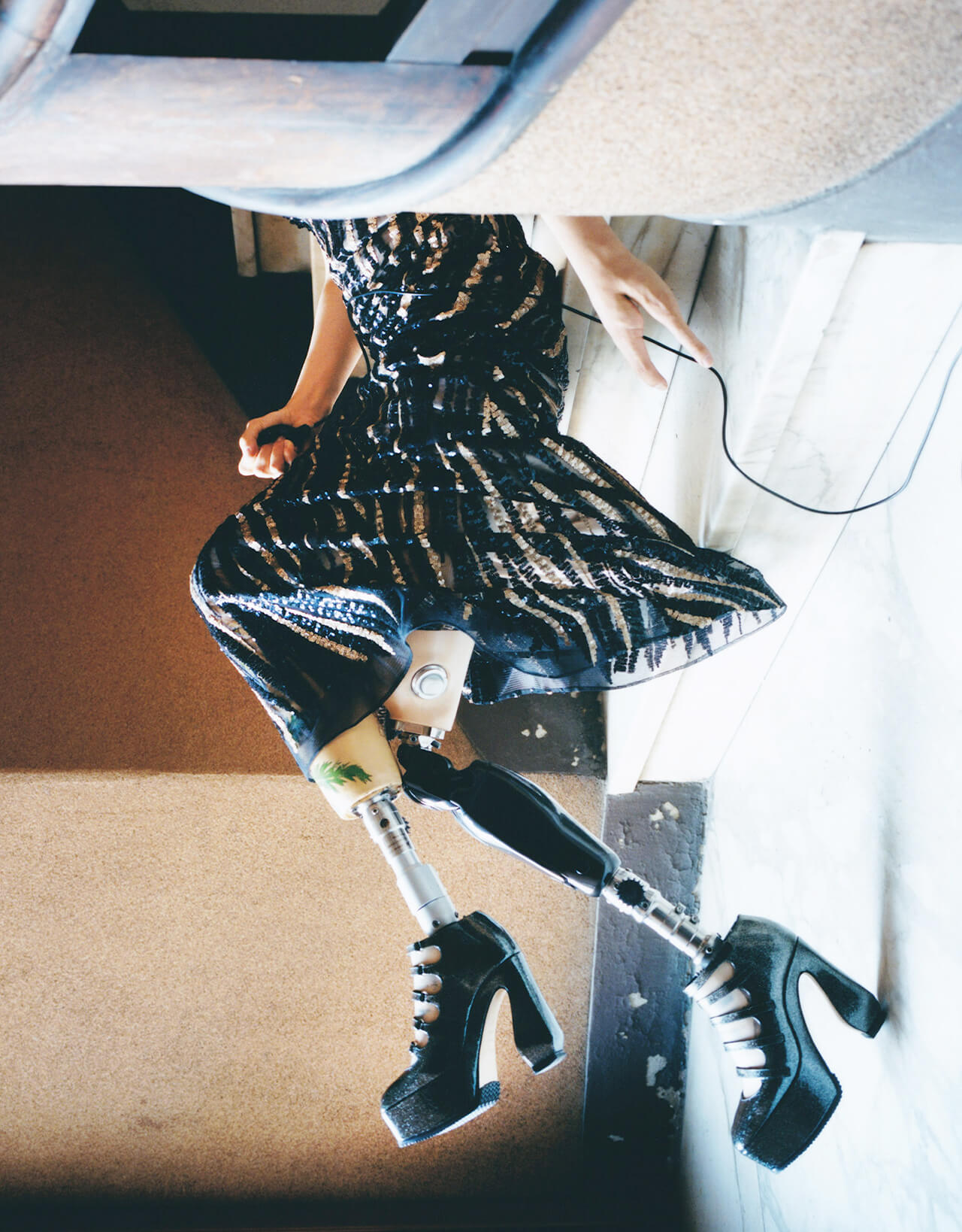 アート作品 ハイヒールと美脚 油絵 フランフラン カッシーナ ACTUS