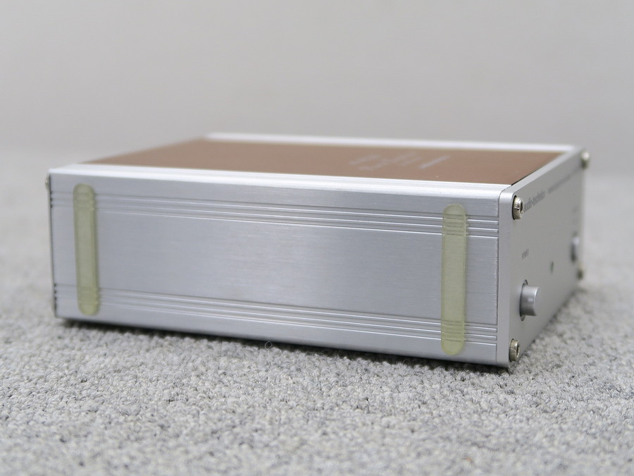 オーディオテクニカ audio-technica AT-PEQ20 フォノイコライザー 元箱