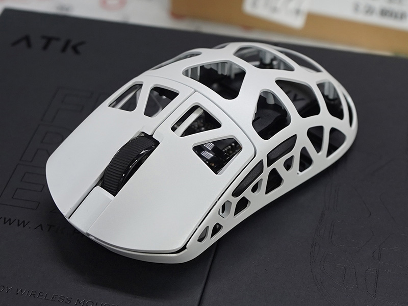 マグネシウム合金製の軽量マウス「ATK FIERCE X」が発売、8Kポーリング