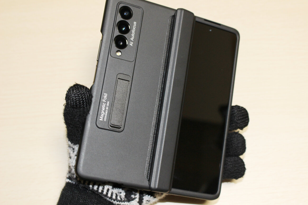 最適な折りたたみスマホケース】買い直した｢Galaxy Z Fold3 5G｣の