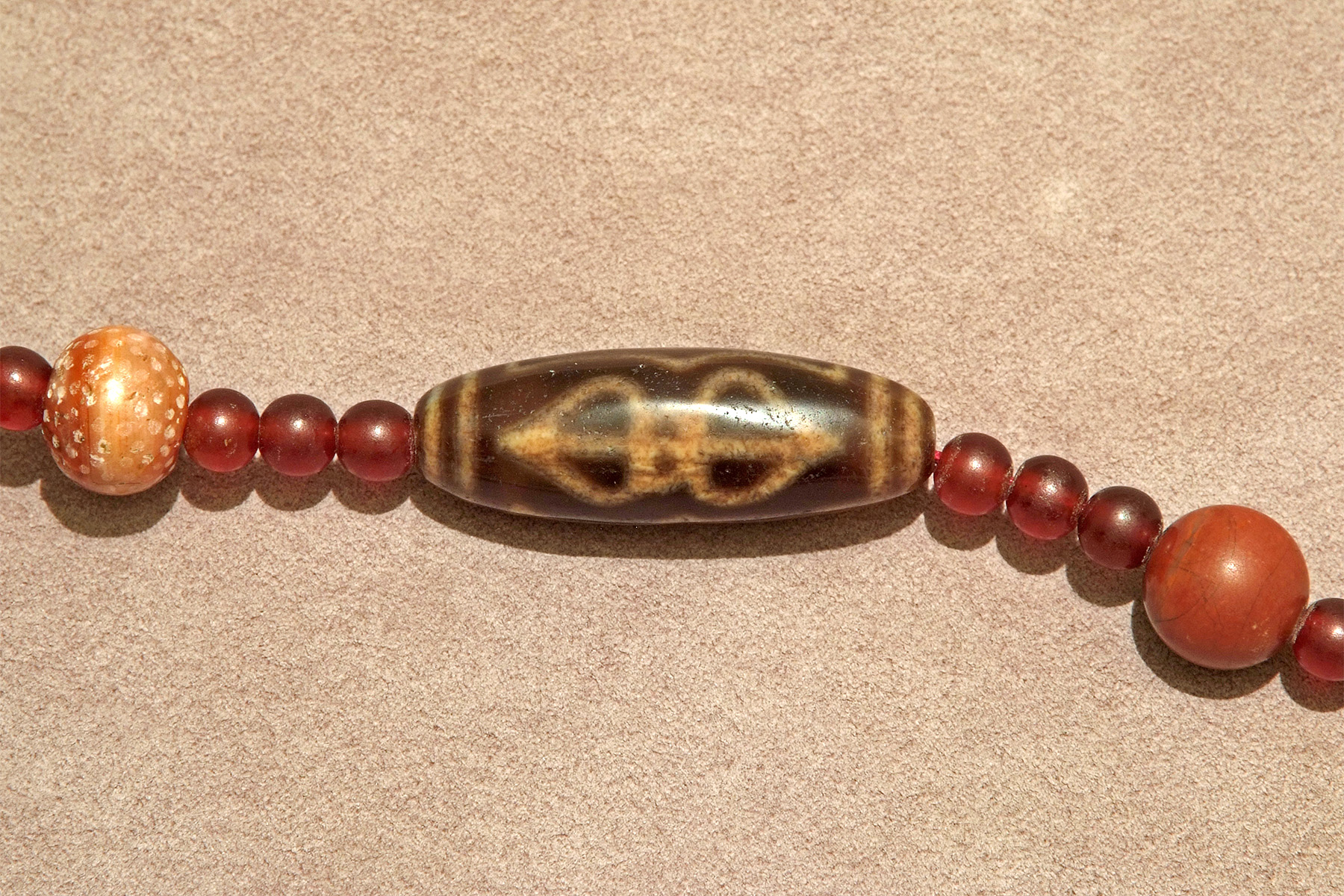 637天珠 上肯天珠 湾月 四線天珠 dzibeads！ 637天珠 上肯天珠 湾月 四