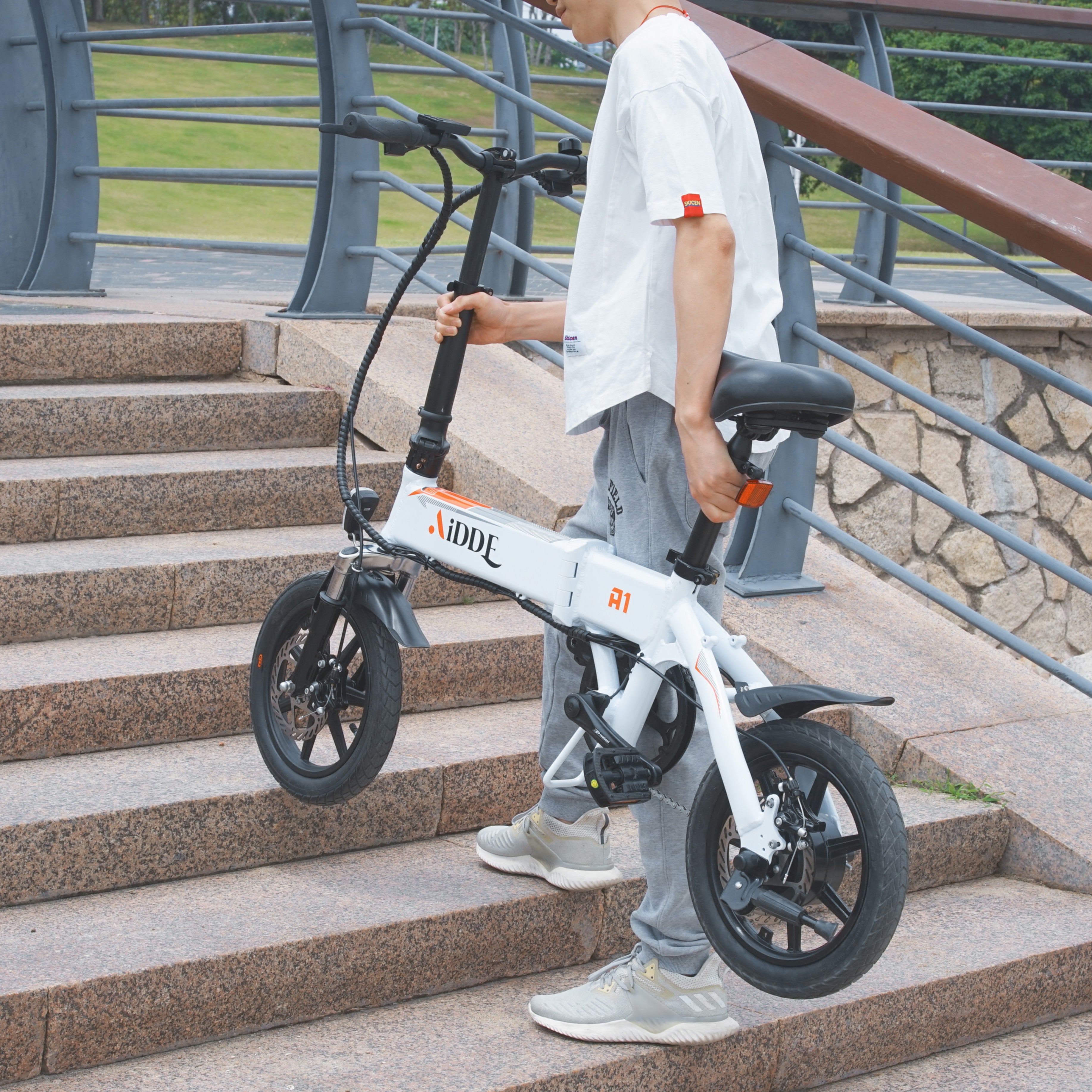 AiDDE 電動アシスト自転車 A1 スポーティースタイル