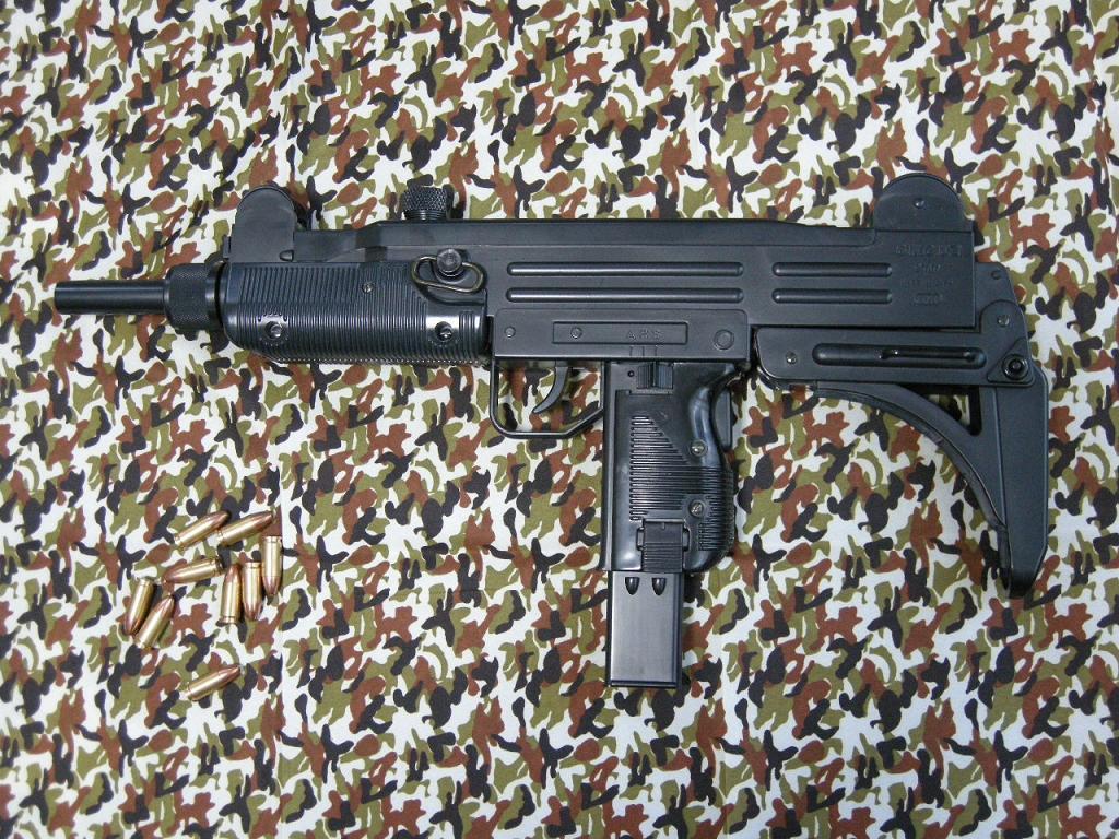 東京マルイ エアーコッキングシリーズ smg UZI ウージー・サブ