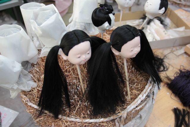 市松人形の結髪をしています。三つ編みの女の子です。 | 岡崎市｜味岡