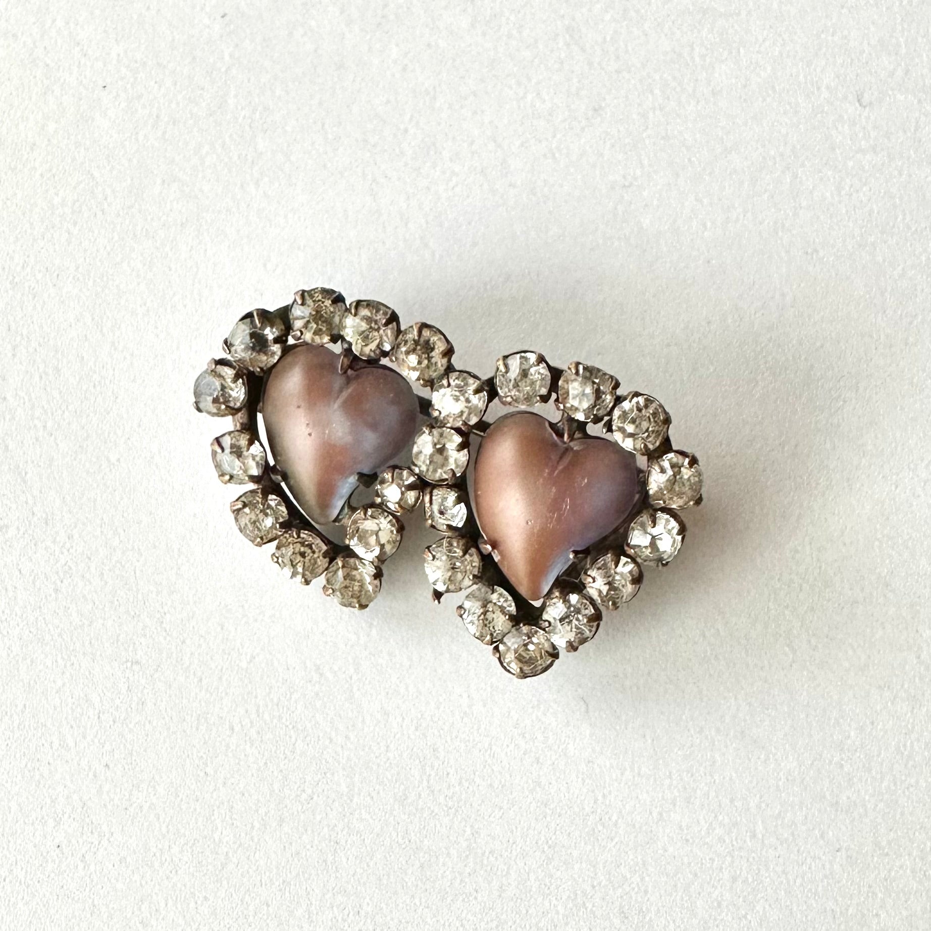 サフィレット ダブルハート ブローチアンティークアクセサリーの通販