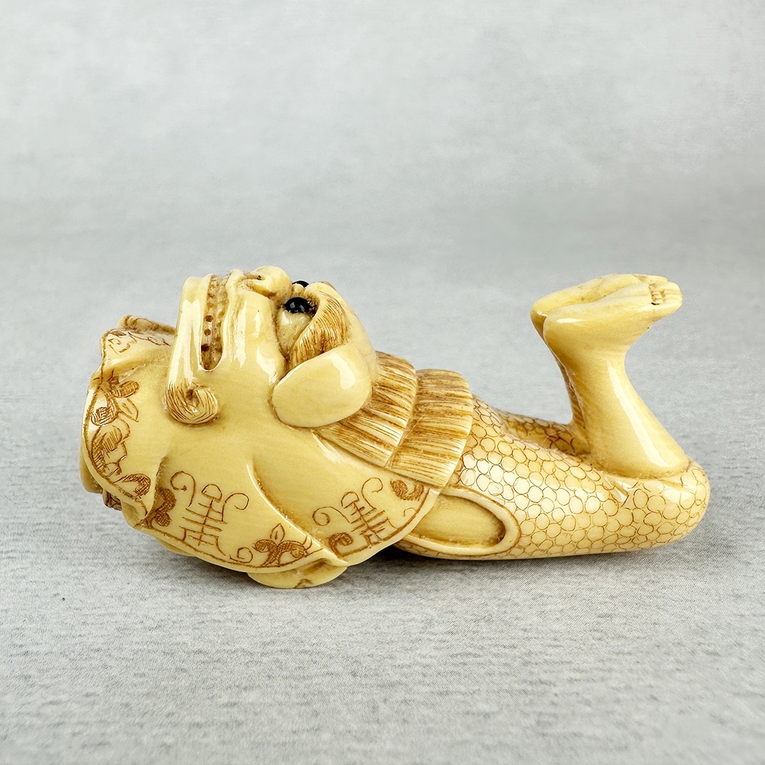 根付 牙 骨等 天然素材 獅子舞 正友銘 獅子牙彫根付 文化遺産オンライン