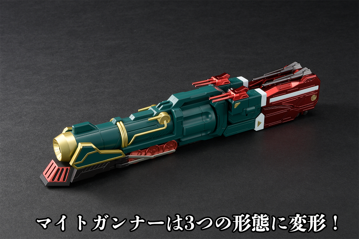 AMAKUNI機神 グレートマイトガイン本体、オプションパーツセット 2点