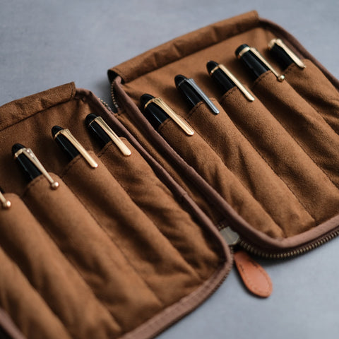 Jewelry box for pen lovers - 10-piece zip pen case [Tochigi