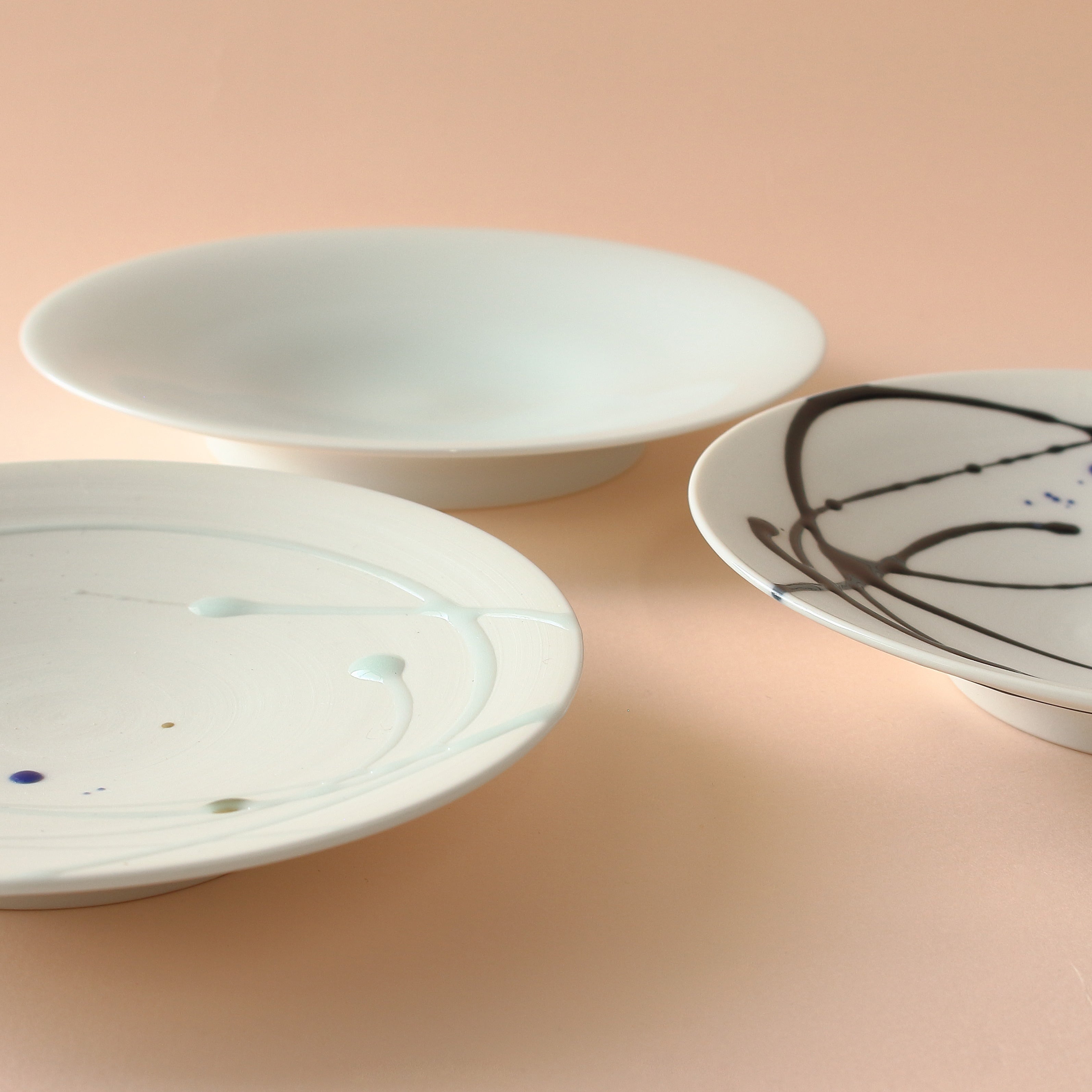 柳模様の大皿 有田製 ウィロー 柳模様の大皿 有田製 ウィロー Antique