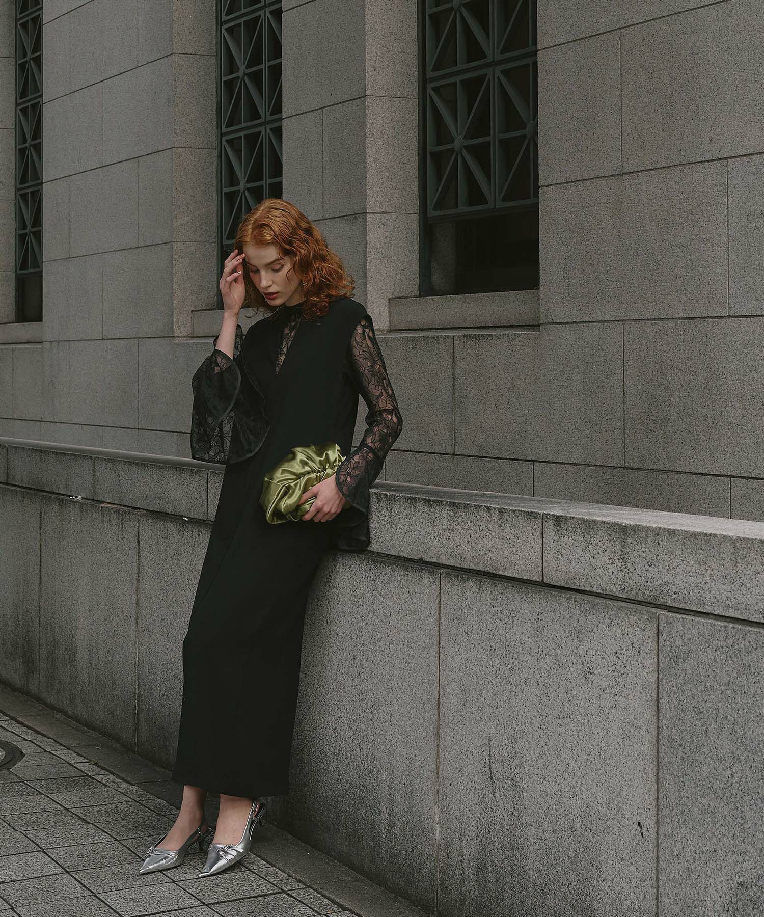 ANDRESD ブラック ドレスbell sleeve slit dress