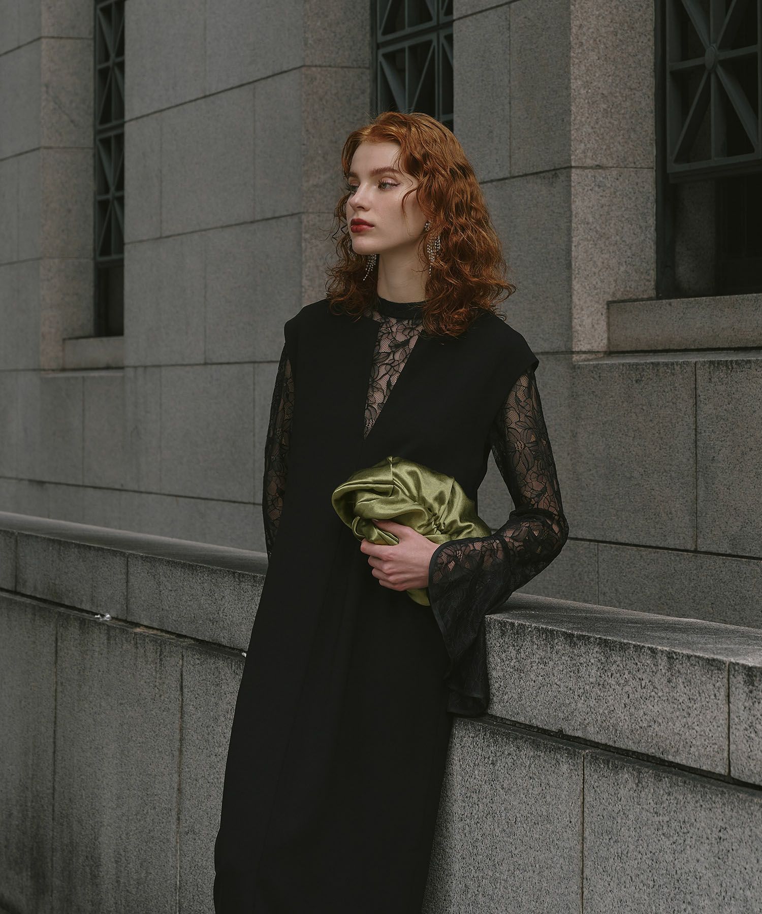 スーツ・フォーマル・ドレス ANDRESD bell sleeve slit dress L brown