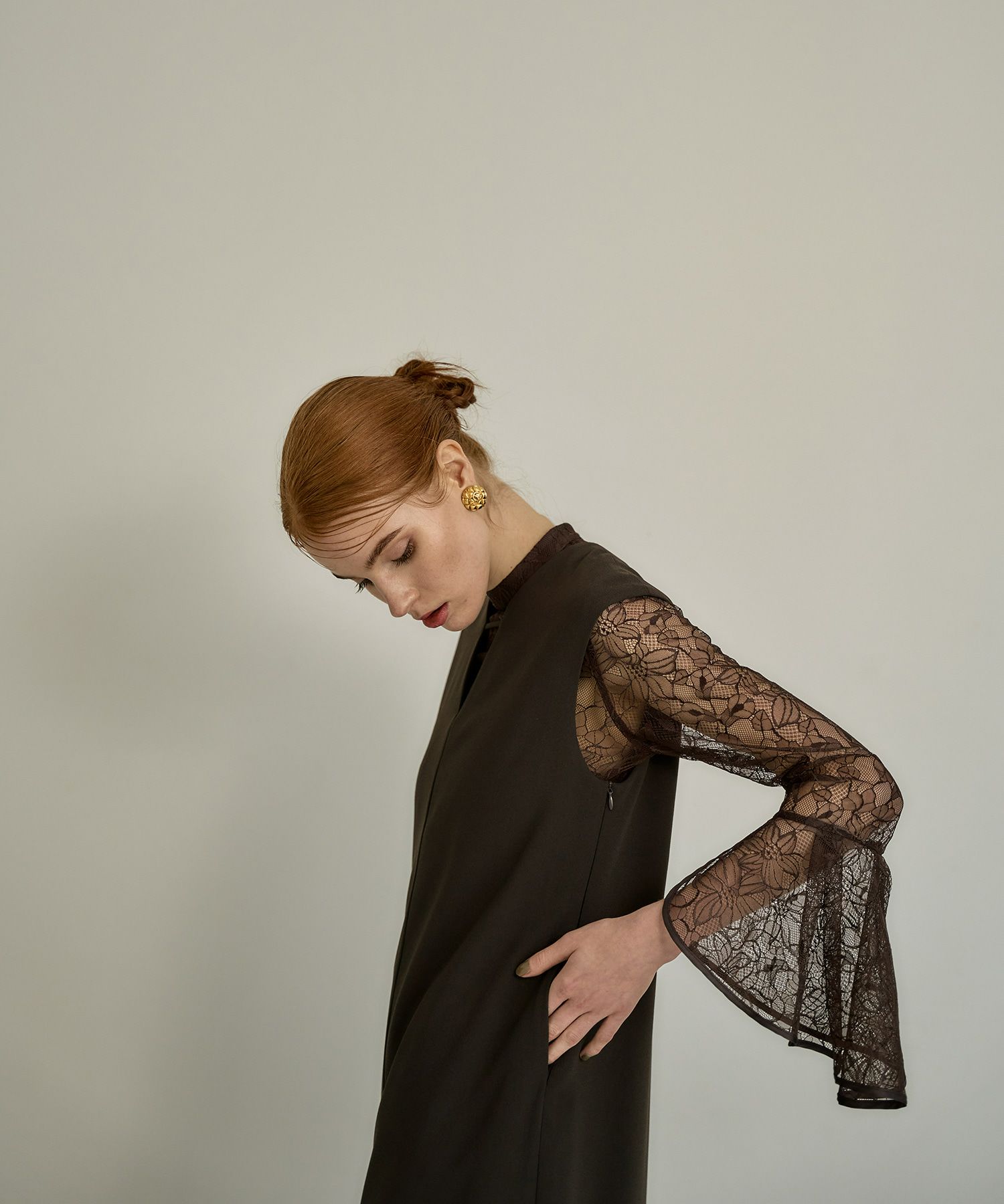 ANDRESD ブラック ドレスbell sleeve slit dress