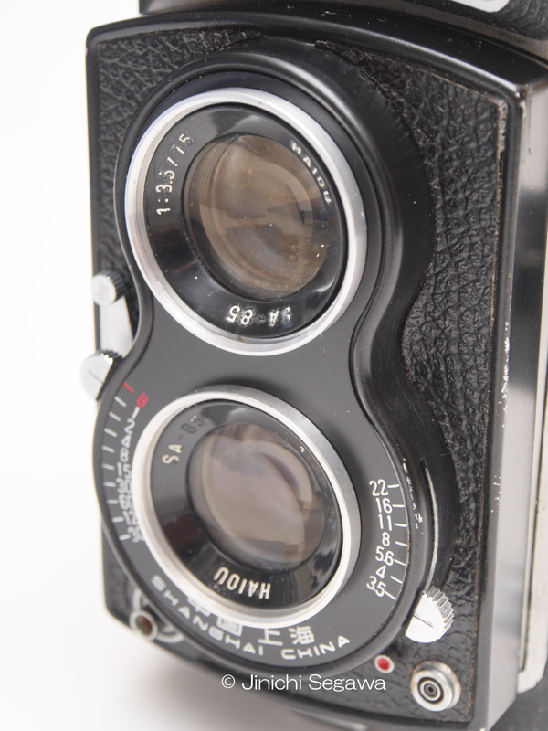 中国上海製 二眼レフ 海鴎 SEAGULL 4Bのフィルム装填