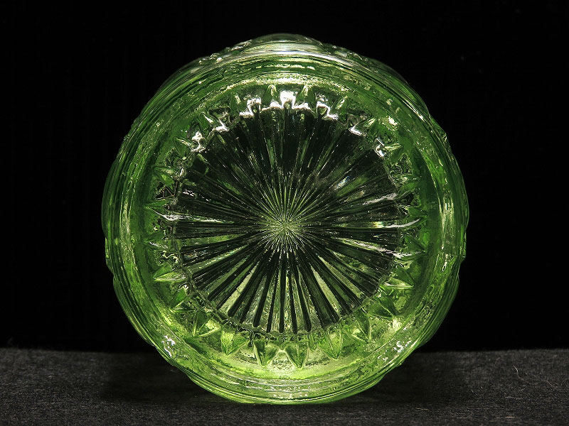 アンテイーク ウランガラス製の四角小物入れ ヴァセリン ガラス