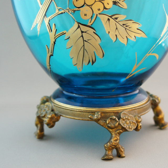 究極の美◼️蔵から超凄そうな超迫力のある特大な壺が出てきました。壷