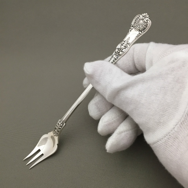 ティファニー「オイスターフォーク ” English King “」《アンティック