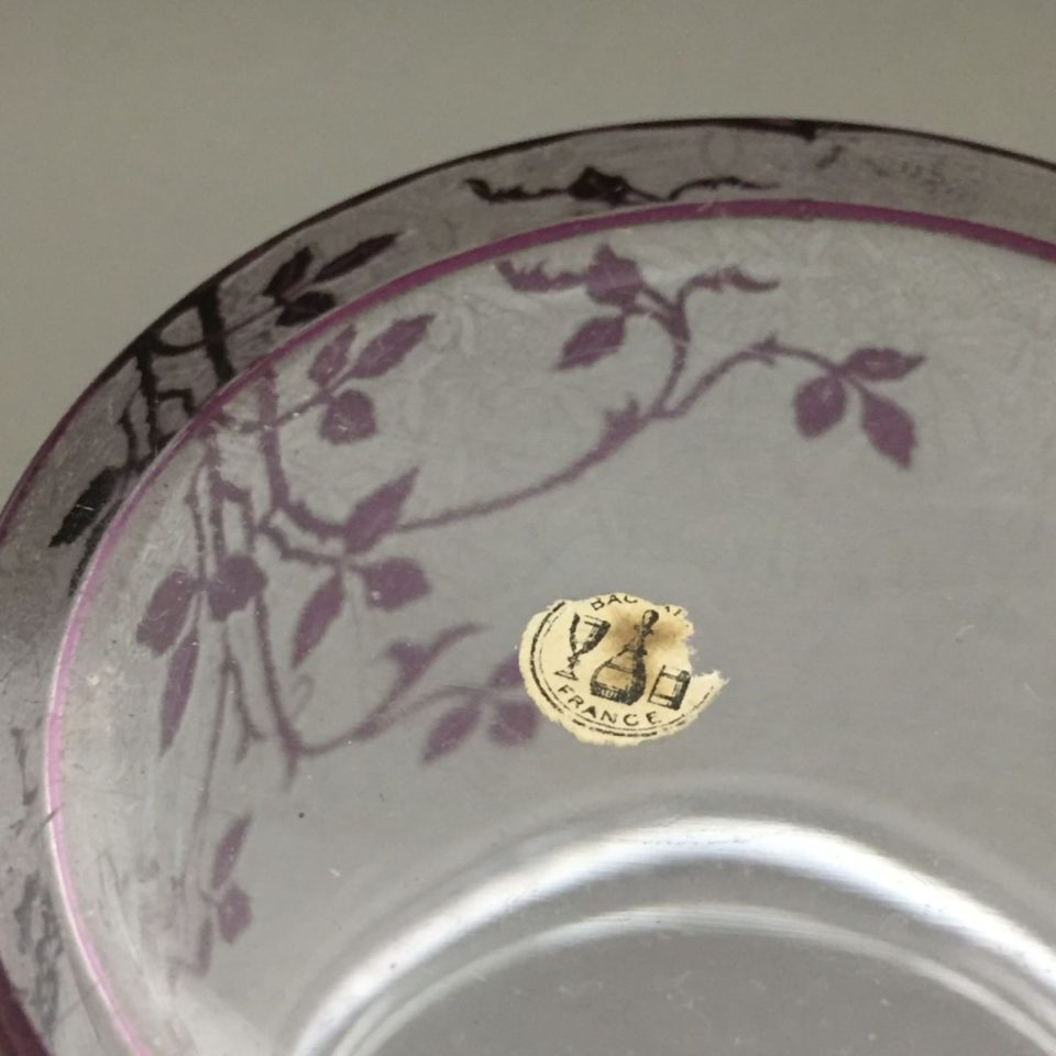 オールドバカラ「エグランチェ E'GLANTIER ボンボニエール（紫色ガラス