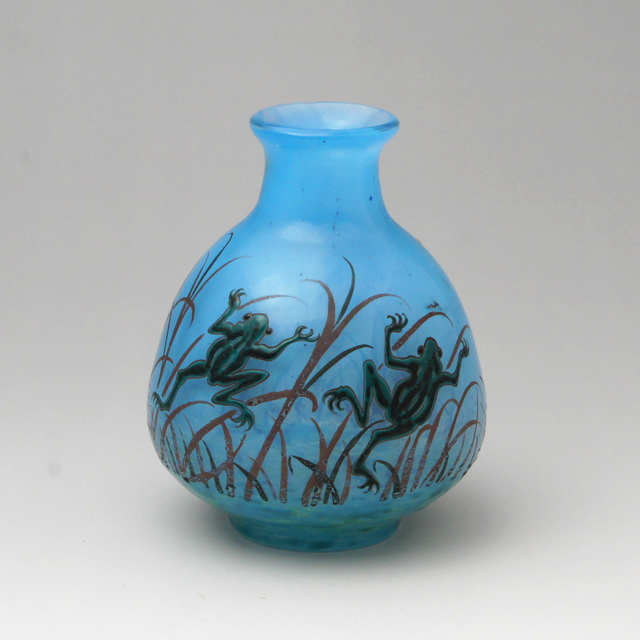 証明書】 エミールガレ 鶴首 花瓶 カメオ彫り 被せガラス 高さ19cm