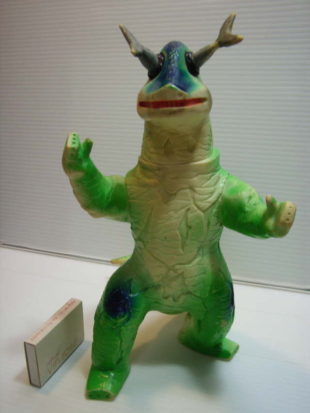 メディコムトイ エキシビション ソフビ ウルトラQ 怪獣 限定 マルサン