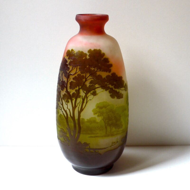 エミールガレ 湖水風景の幻想的な花瓶 – アンティークテーブルウェア