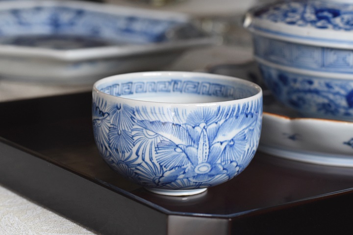 古唐津染付山水風景茶椀 木箱付き 古唐津染付山水