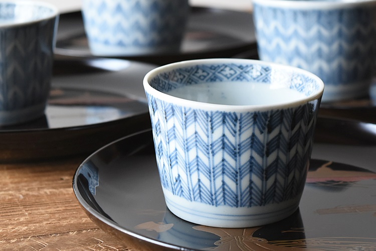 ほぼ無傷 優雅な立銀杏と丁子文 古伊万里 蕎麦猪口 江戸中期 丁子