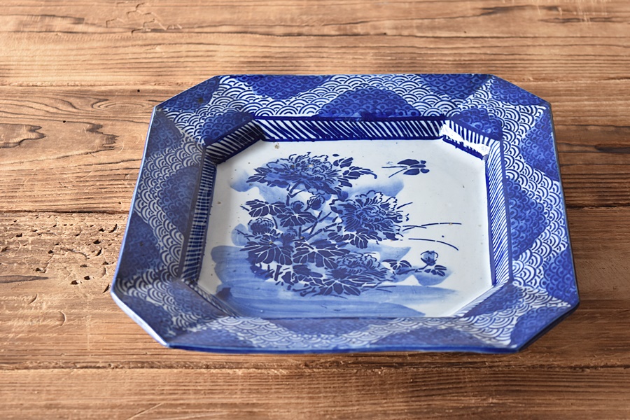 古伊万里 染付 ベロ藍 線描 銘有 隅切り八角皿 山水楼閣 九谷 飾り皿