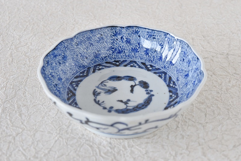 なます皿 3枚 微塵唐草 見込松竹梅 染付 蛇の目 銘 冨貴長春 窯傷