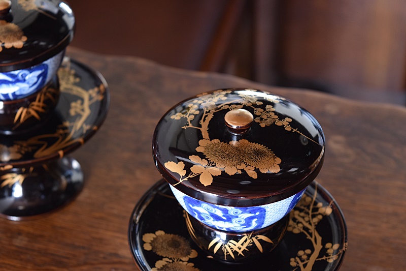 AB29 天目台一対 茶台 高茶台 高脚 金 高蒔絵 草花図 朱漆 木箱 昭和