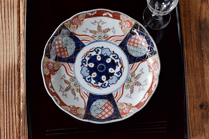 古伊万里 金彩 色絵皿 白抜き技法 兎 花籠 雪輪 大皿 【公式通販】