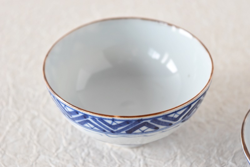 苺大福 骨董 蓋茶碗 青地4つ 朱地2つ 合計6つ 苺大福 骨董 蓋茶碗 青