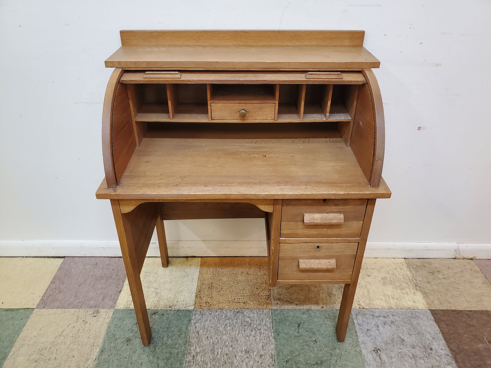 Vintage Child's Oak Roll Top Desk – Antiques To Present
