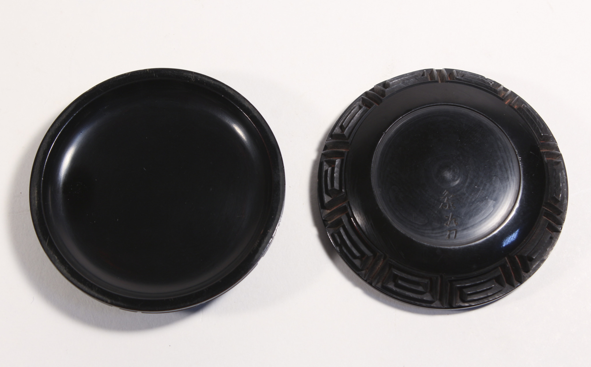 玉楮象谷作 堆朱手向山香合 - 古好屋