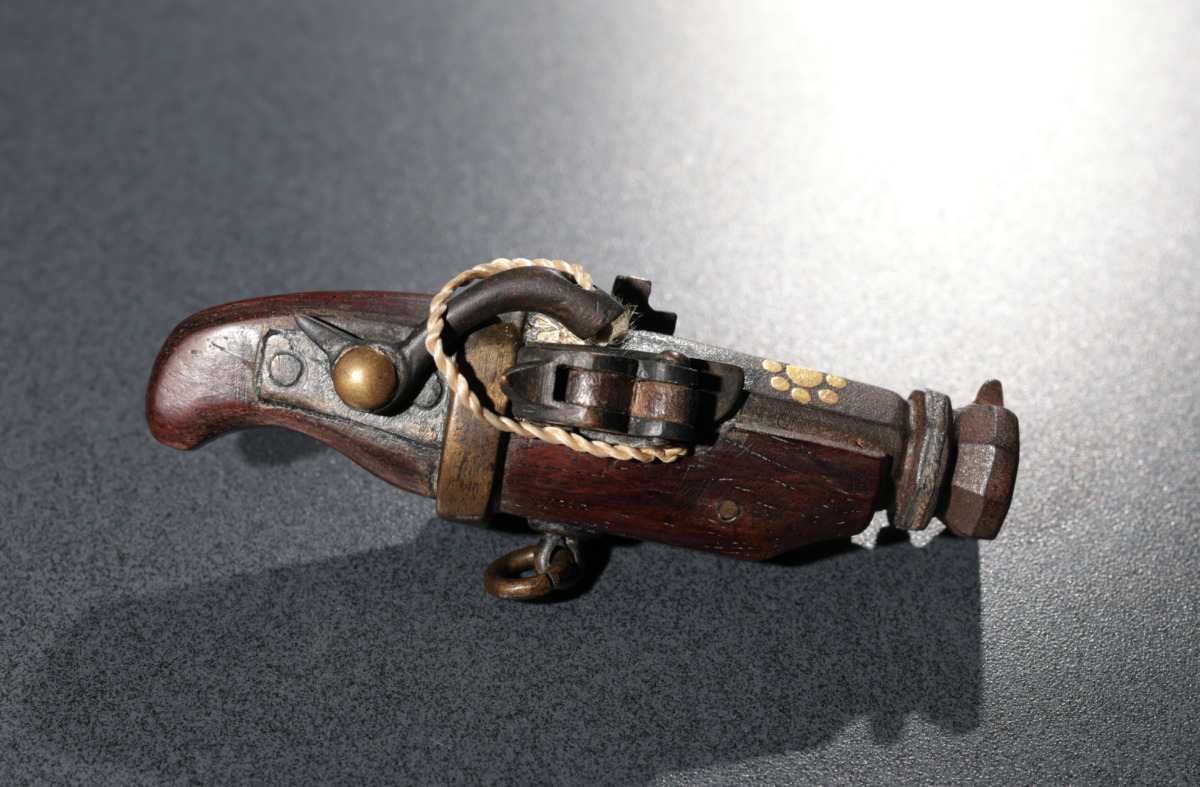 九曜紋入鉄砲根付 - 古好屋