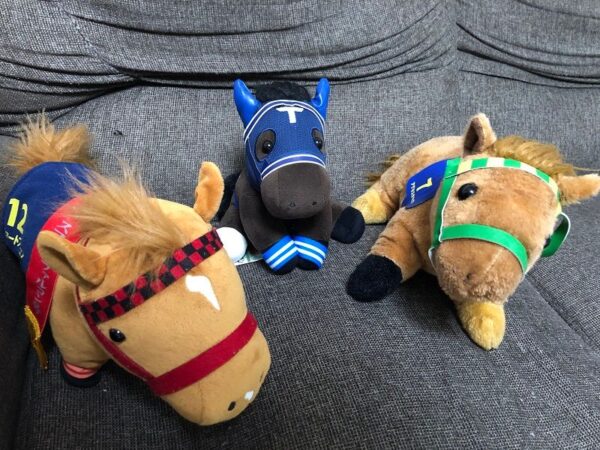 人気沸騰！「競走馬のぬいぐるみ」が好調なワケを歴史から紐解く