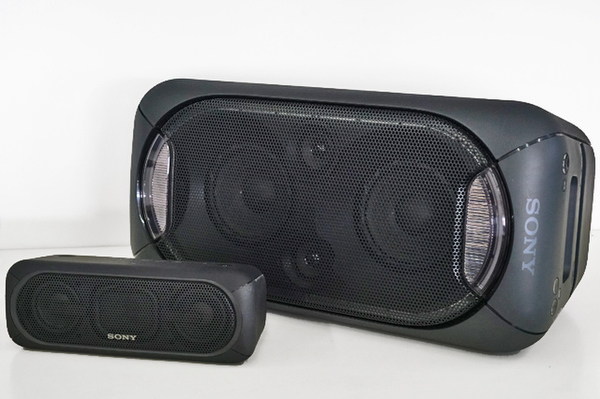 ASCII.jp：屋外用PA機材にもなるスピーカー「SRS-XB60」：Xperia周辺機器