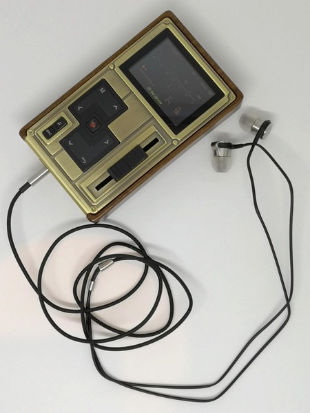 ASCII.jp：流行のソニー製肩載せウェアラブルスピーカーを衝動買い (2/2)