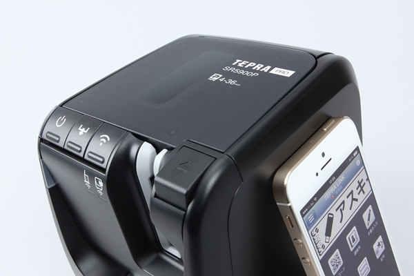 ASCII.jp：ネットワーク対応テプラで機材管理が捗りまくり！ (1/2)