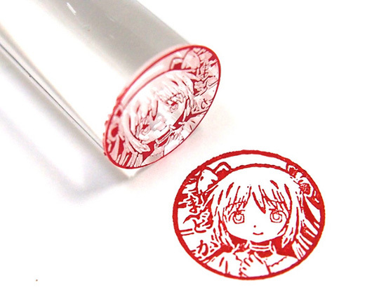 ASCII.jp：巫女姿の暁美ほむらが痛印に！ 劇場版「まどか☆マギカ