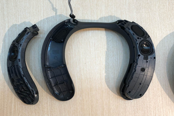 SONY SRS-NW1 ネックスピーカー SONY SRS-NW1 ネックスピーカー SRS