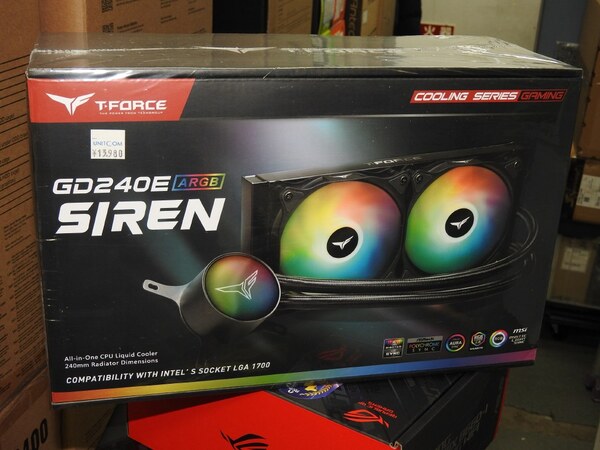 ASCII.jp：LGA 1700対応の白い簡易水冷ユニットがTeamから発売