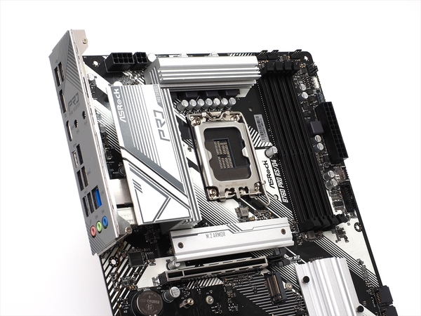 ASCII.jp：白ベースで2万円前後！この価格帯ではインターフェースも