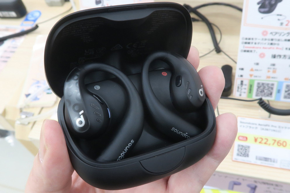 ASCII.jp：Ankerブランド初のオープンイヤー型イヤホン「AeroFit Pro