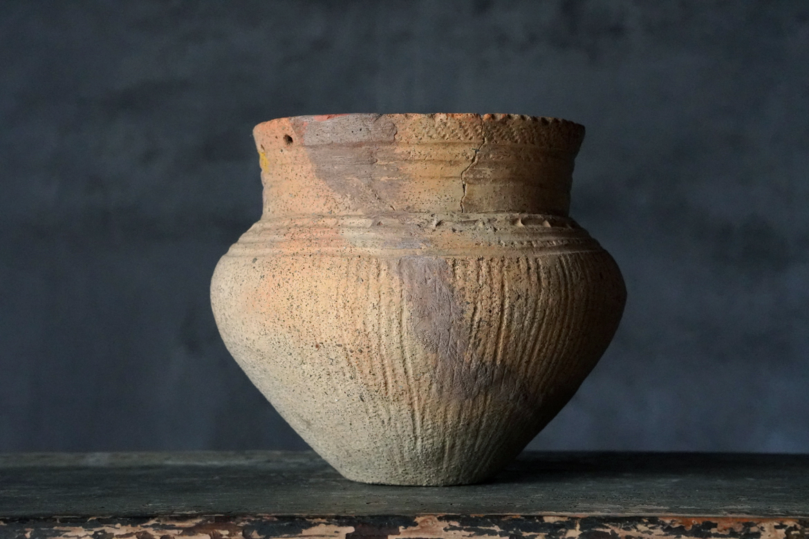 弥生土器に花を活ける①」 弥生種壺-祭器(直径8.5cm) 2客セット 骨董ア