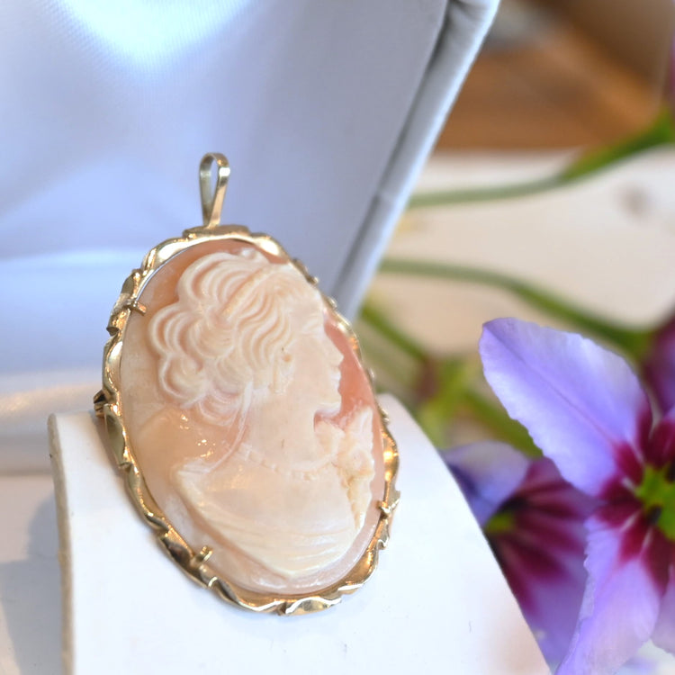 ITALY製 CAMEOブローチ シェルカメオ SILVERフレーム 2way 14金