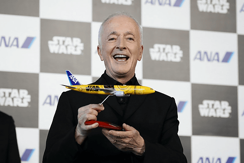 C-3PO役のアンソニー・ダニエルズ氏も来場！ スター・ウォーズ特別塗装