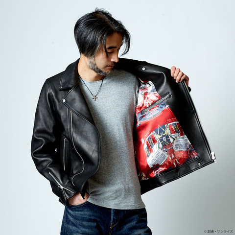 STRICT-G×SEVESKIGのライダースジャケット、シャアモデル2種。裏地は