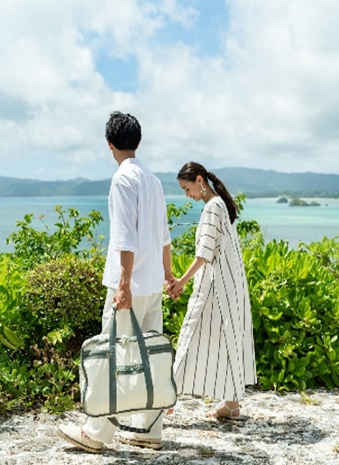 ウェディングドレスを持ち運べる「ドレスキャリーバッグ